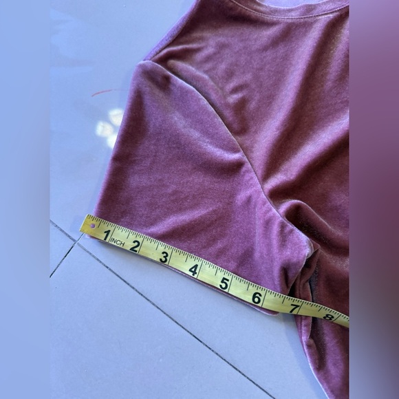 Abercrombie and Fitch Velvet short sleeve top wine color size M comfy top - Picture 14 of 16